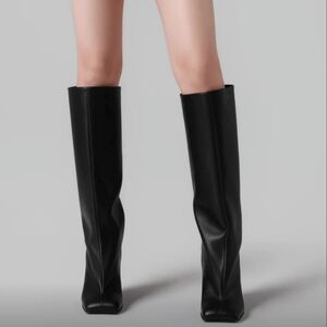 Elegant Black Knee-High Women's Boots